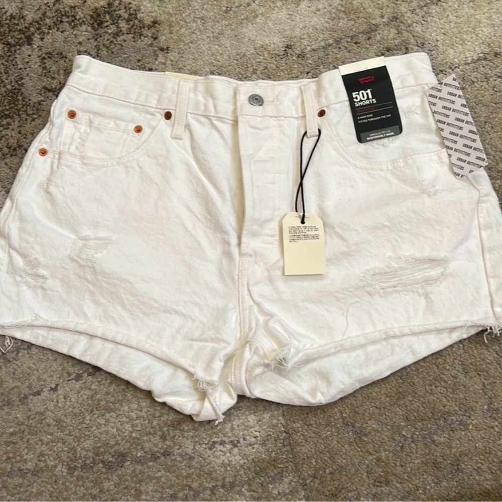 NWT LEVI HIGH WAISTED WHITE JEAN SHORTS